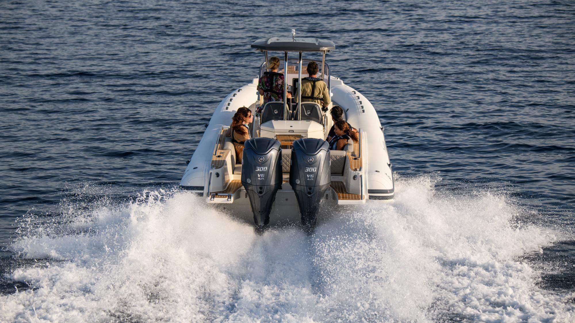 300 HP V6 - Imagen 3